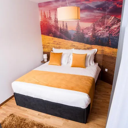 Frost ياهورينا