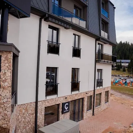 Frost شقة ياهورينا